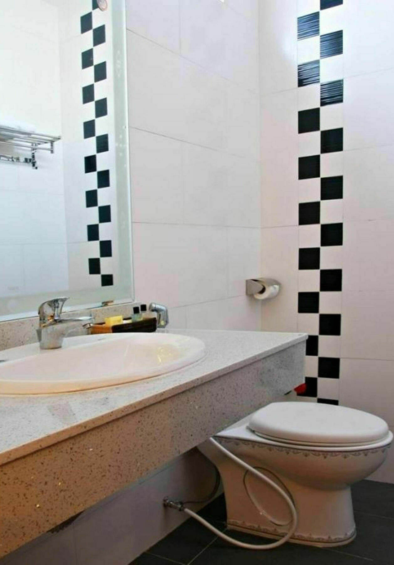 Hanz Huong Mai Hotel Хошимин Экстерьер фото